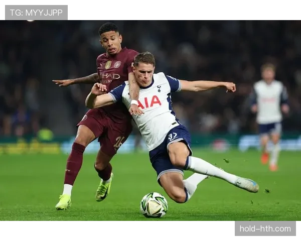 阿斯顿维拉强势崛起,英超复兴之路迎来突破性亮眼表现 阿斯顿维拉强势崛起,英超复兴之路迎来突破性亮眼表现