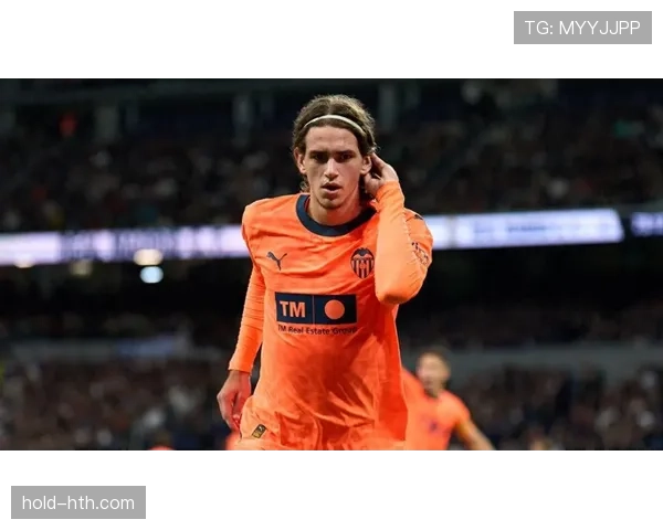 瓦伦西亚传统豪门地位下滑,联赛表现及竞争力面临现实考验 瓦伦西亚传统豪门地位下滑,联赛表现及竞争力面临现实考验